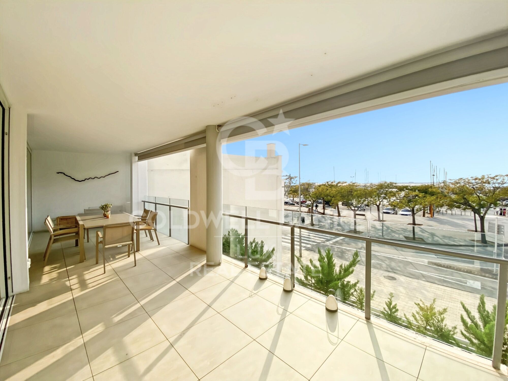 Grand appartement de luxe divisible à Roses, à 100m de la plage