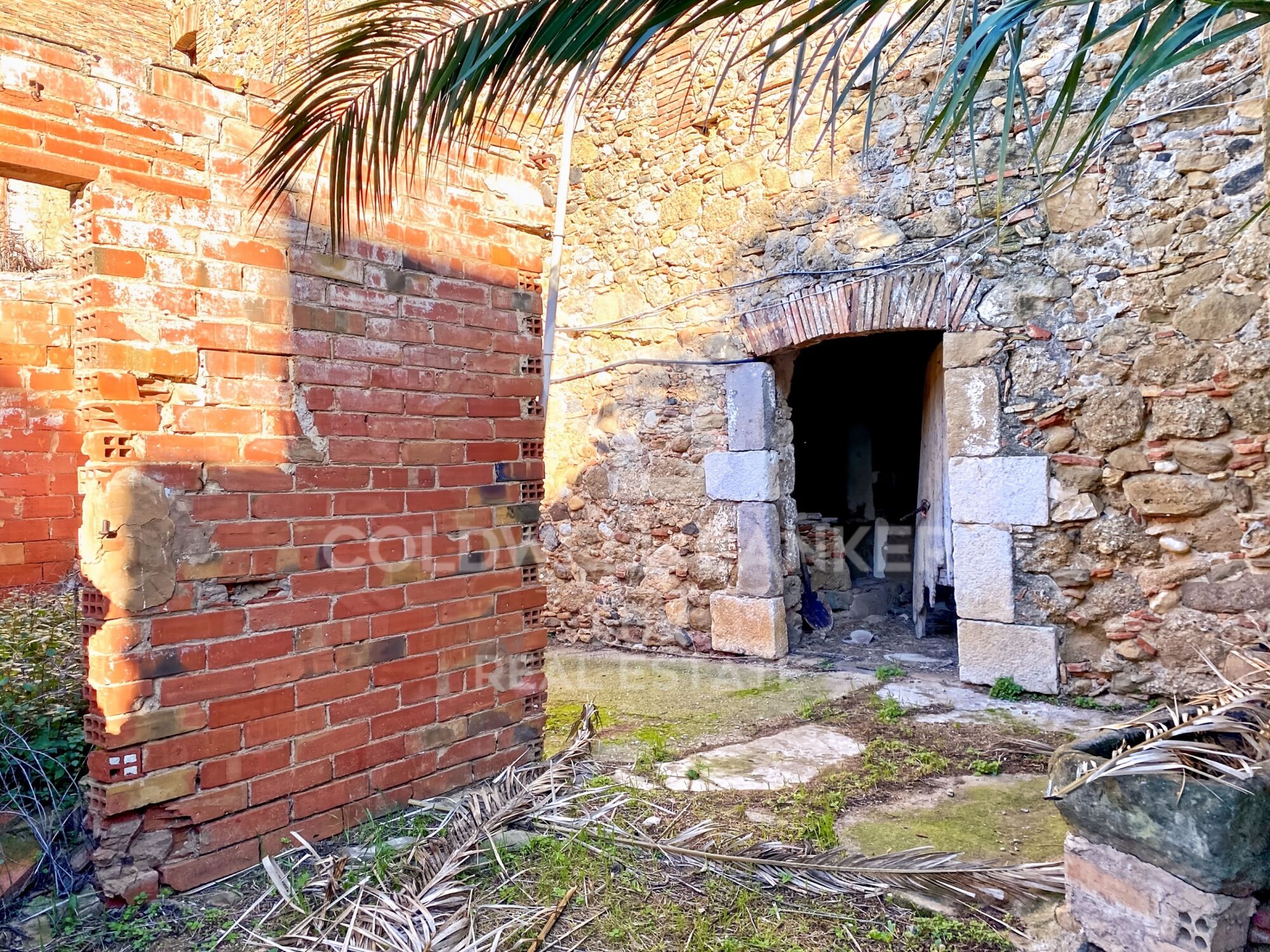 Maison de campagne à rénover dans l'Alt Empordà