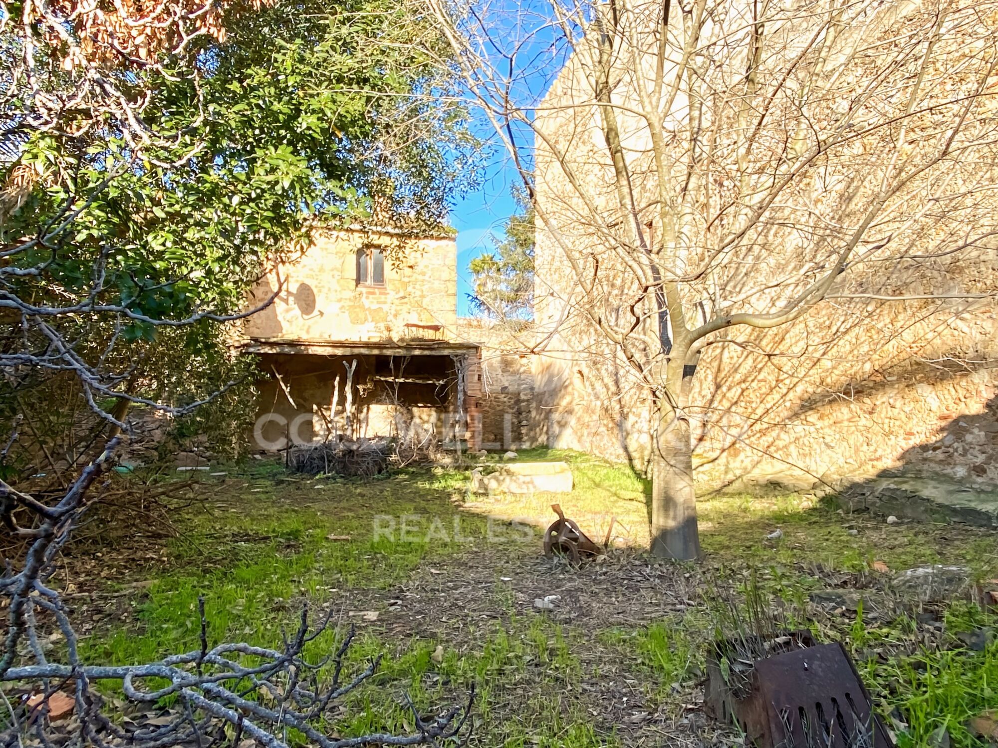 Masía para renovar en Alt Empordà