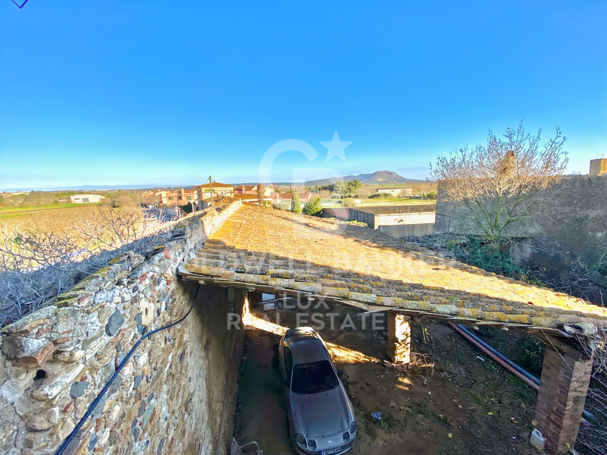Landhaus zum Renovieren in Alt Empordà