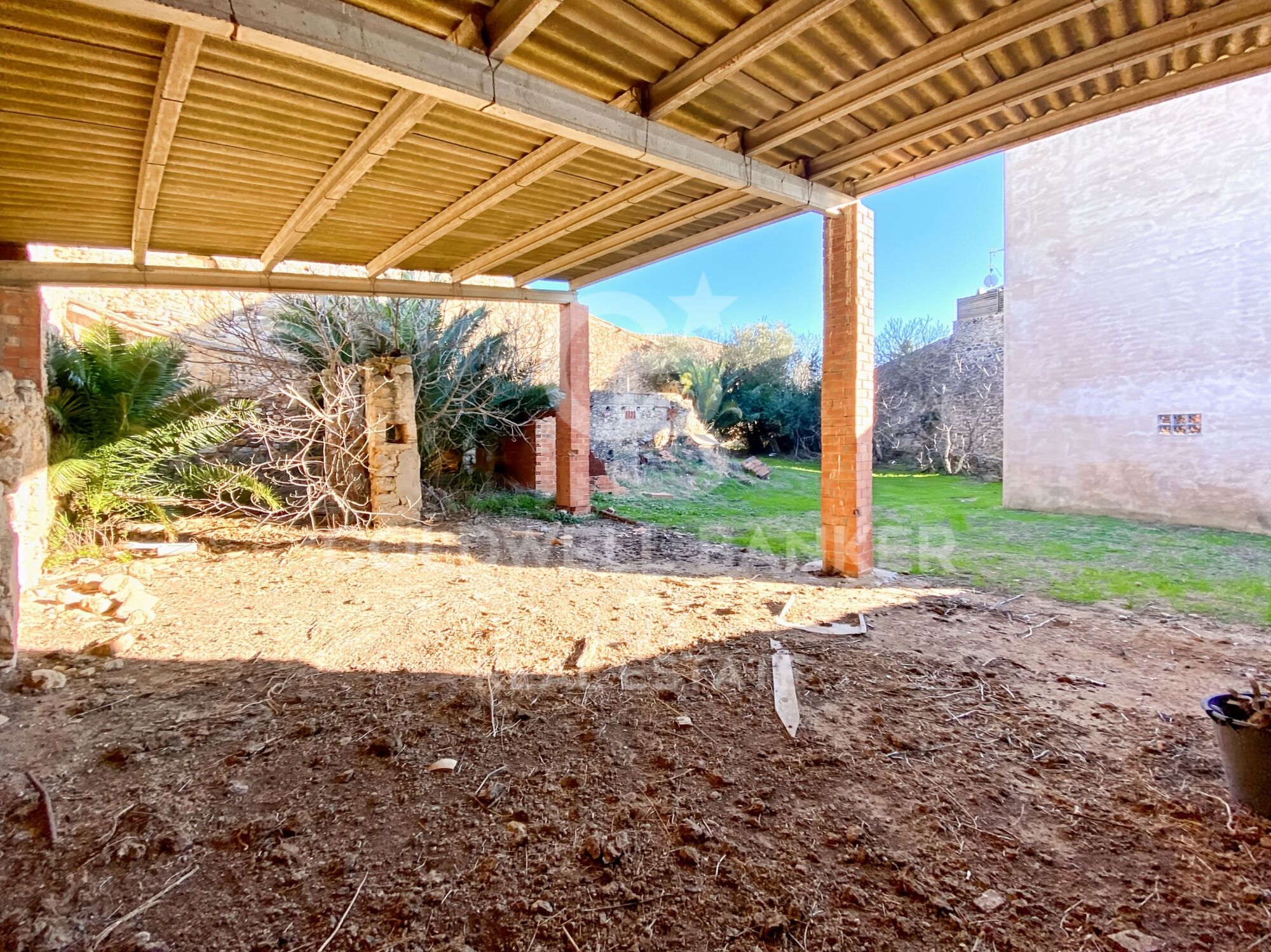 Country house to renovate in Alt Empordà