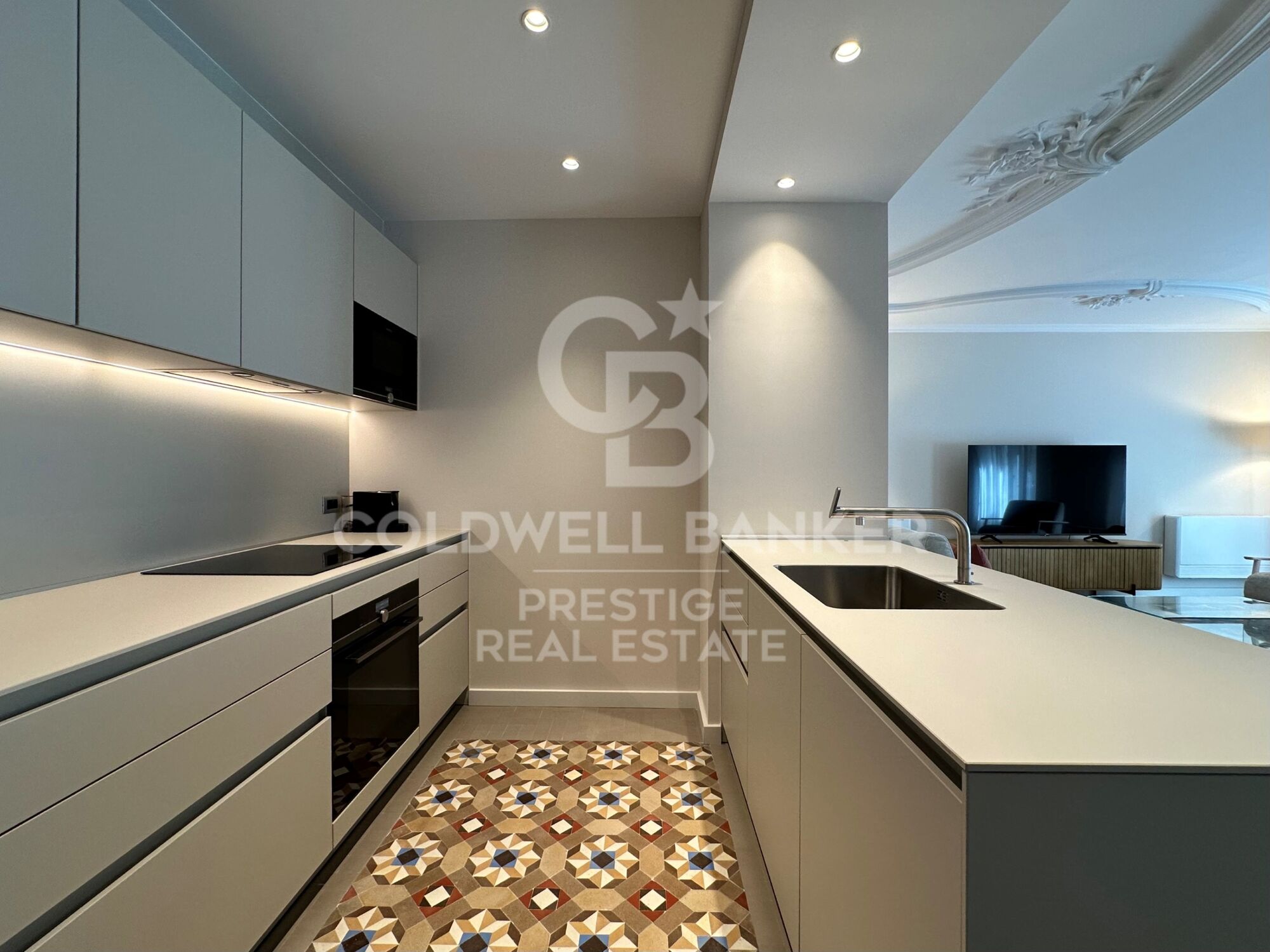 Luxury apartment for rent facing the port of Barcelona.