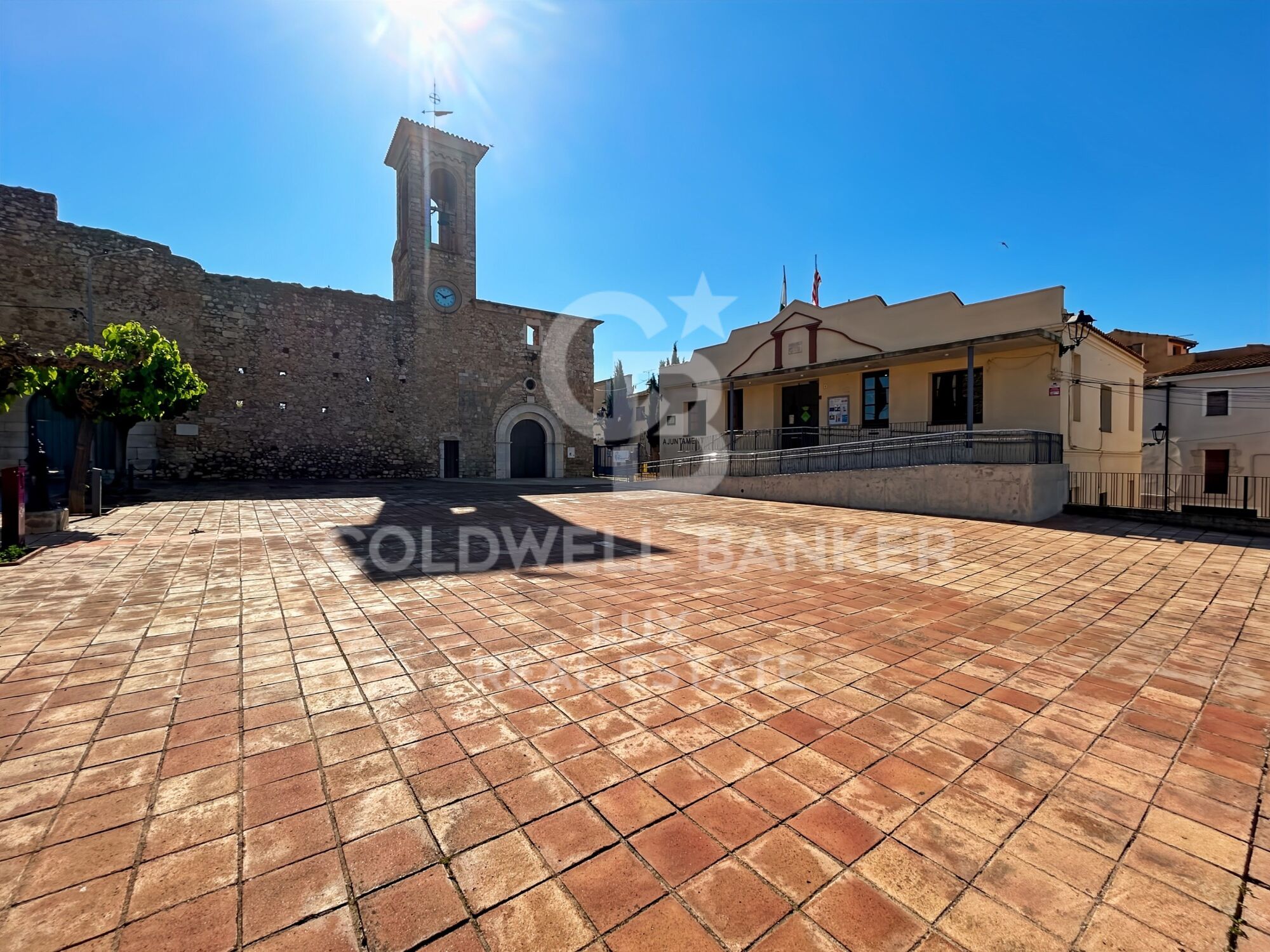 Casa de pueblo con terraza en el centro de Albons