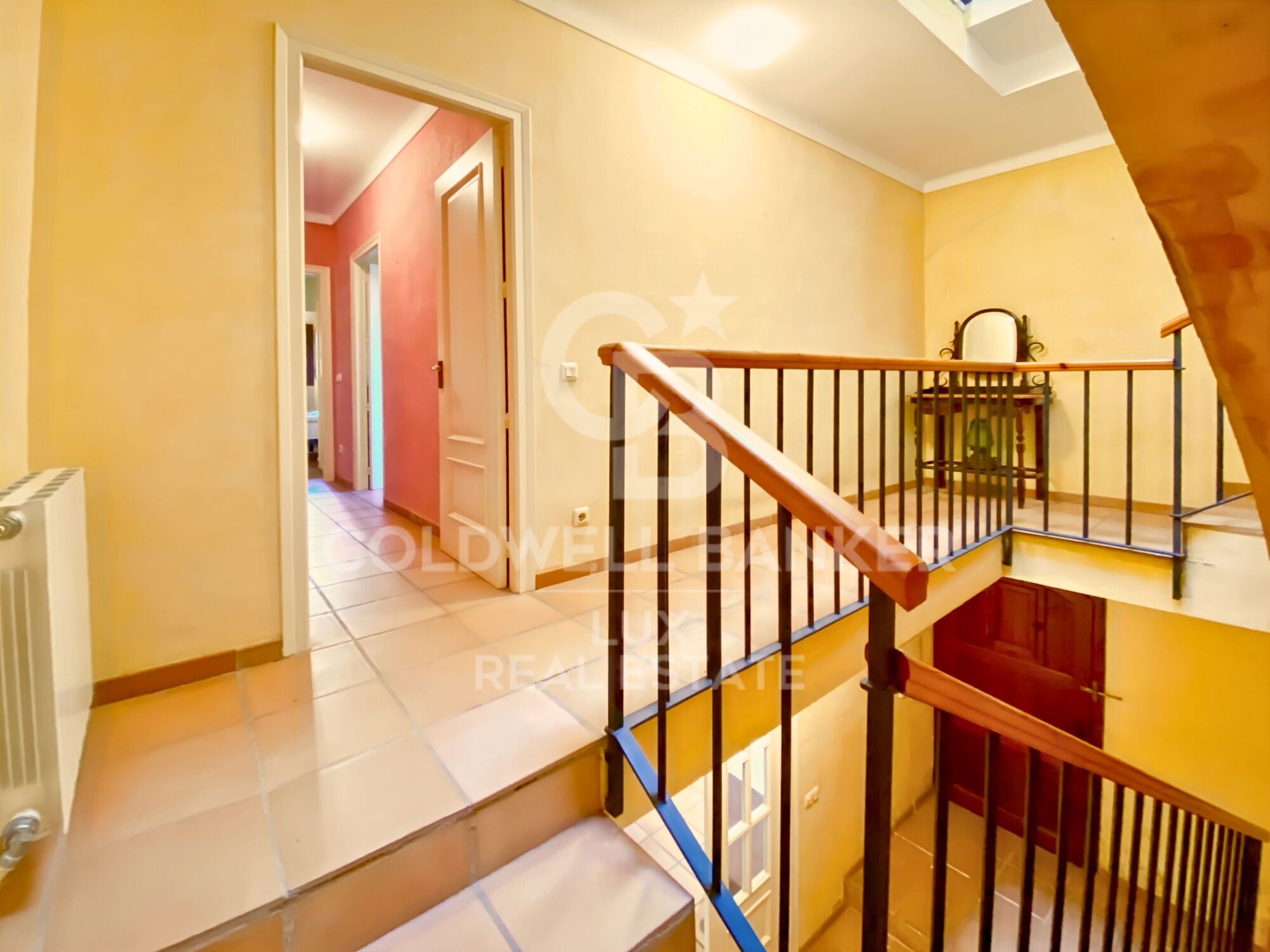 Casa de pueblo con terraza en el centro de Albons