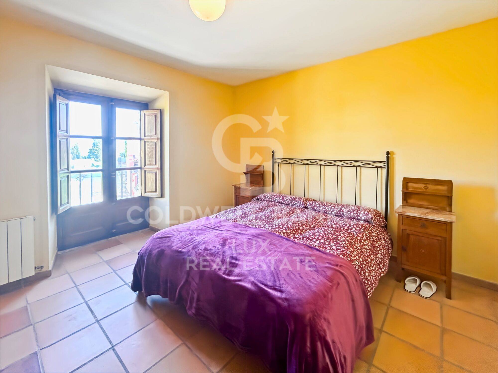 Casa de pueblo con terraza en el centro de Albons