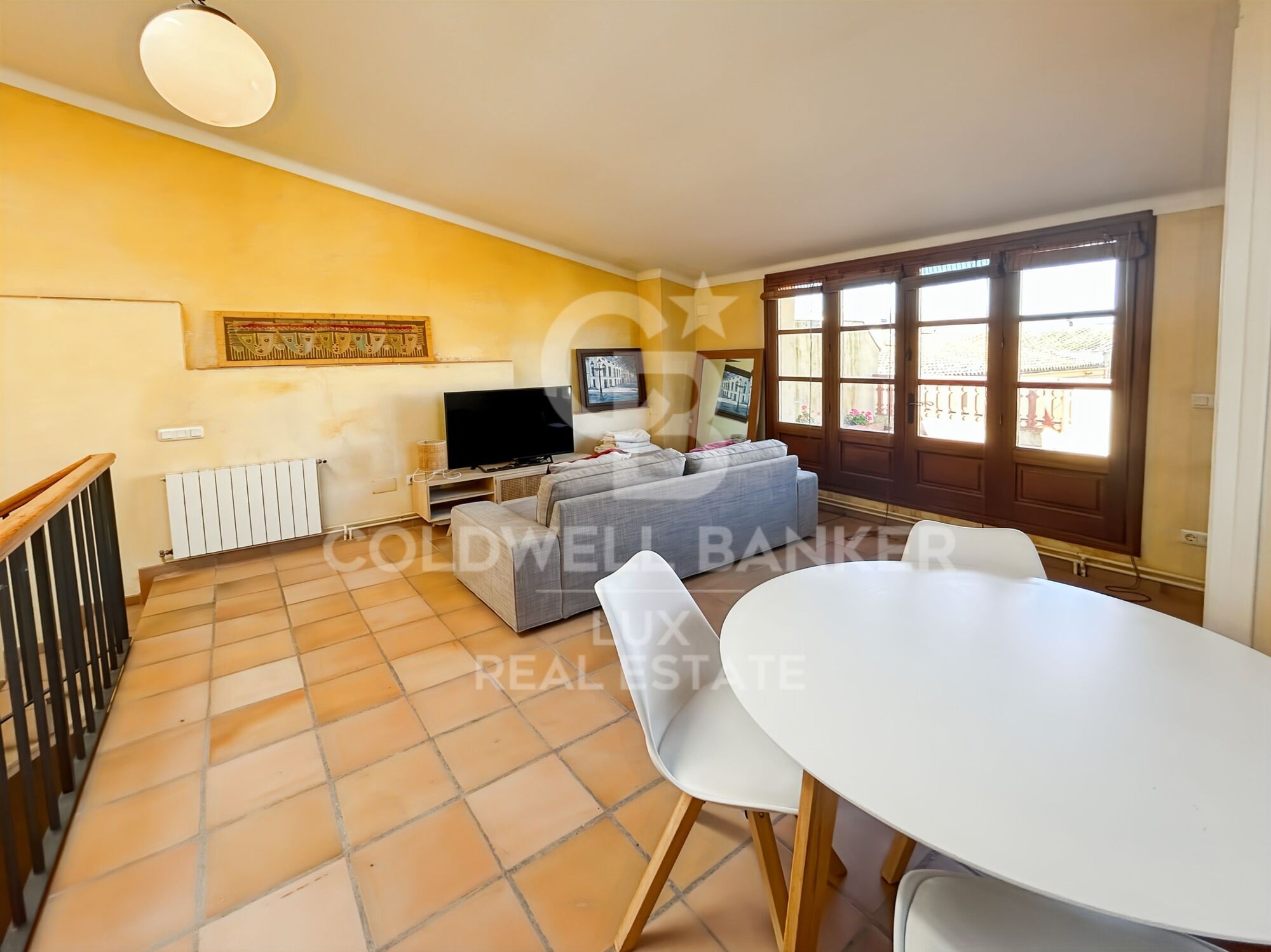 Dorfhaus mit Terrasse im Zentrum von Albons