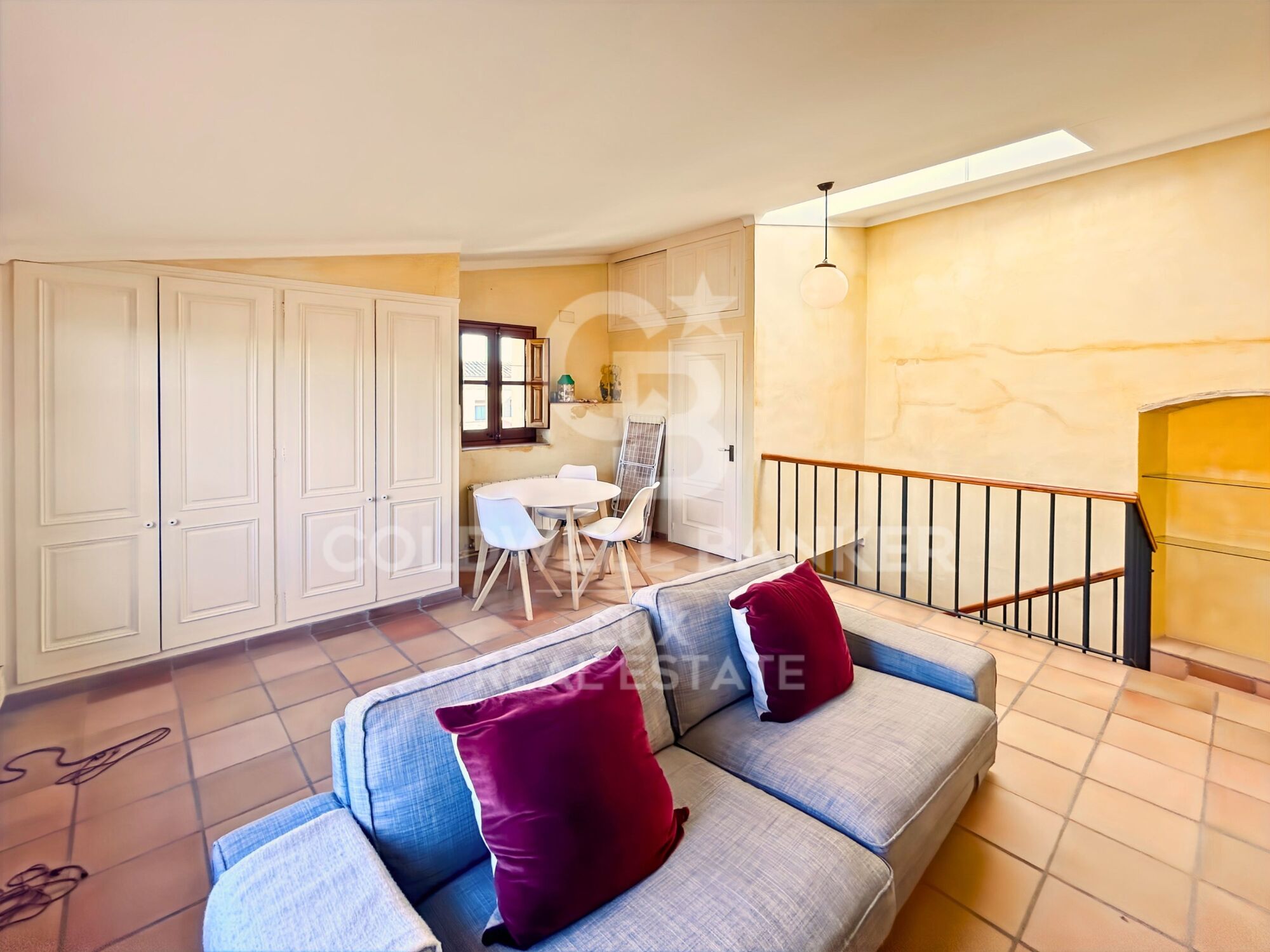Casa de pueblo con terraza en el centro de Albons