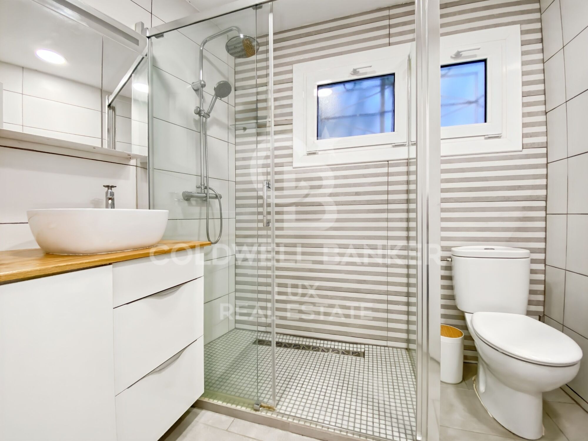 Haus mit Meerblick, großer Terrasse und Garage in Canyelles, Roses