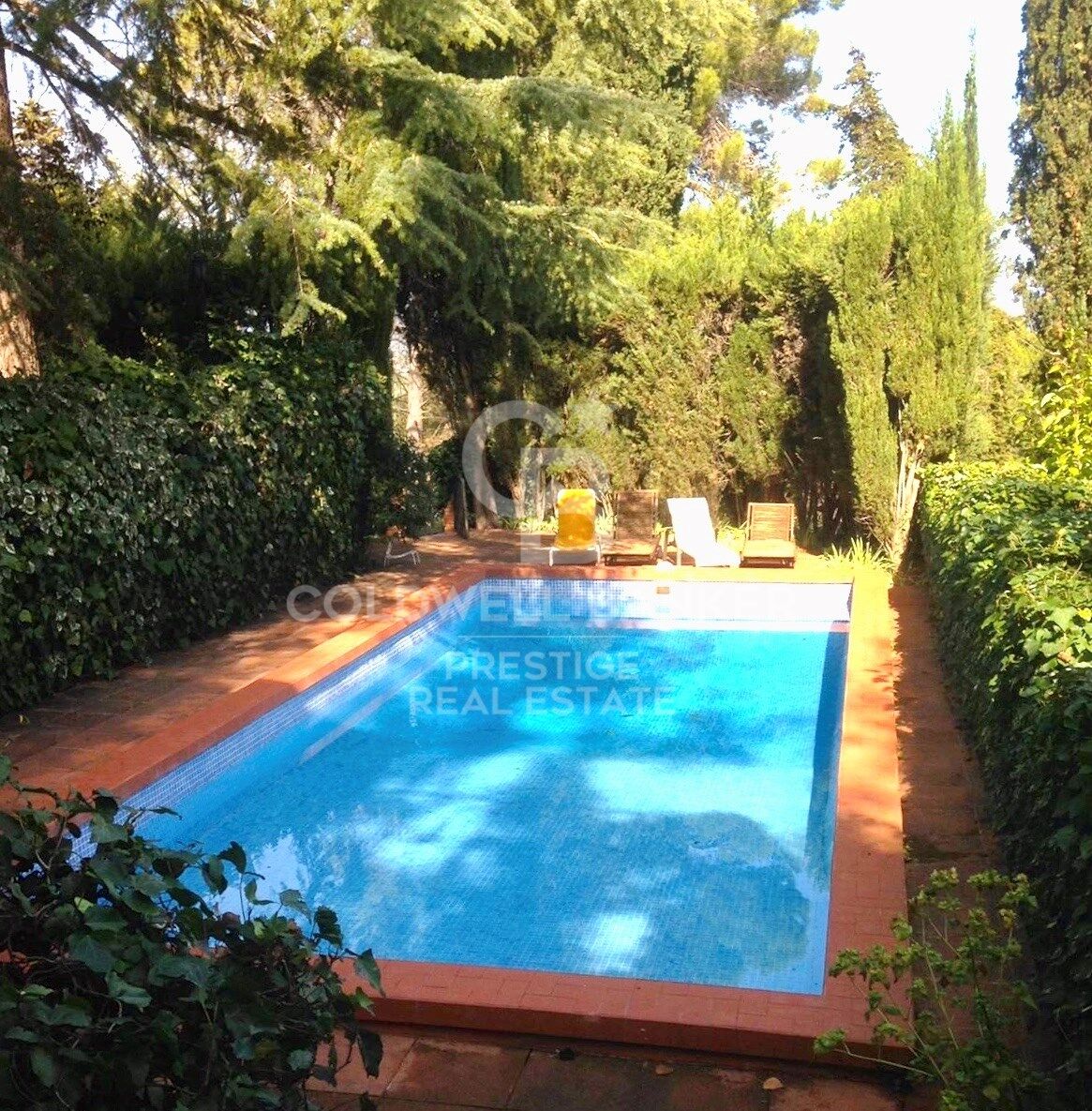 Encantadora propiedad rodeada de naturaleza y viñedos en Castellví de Rosanes
