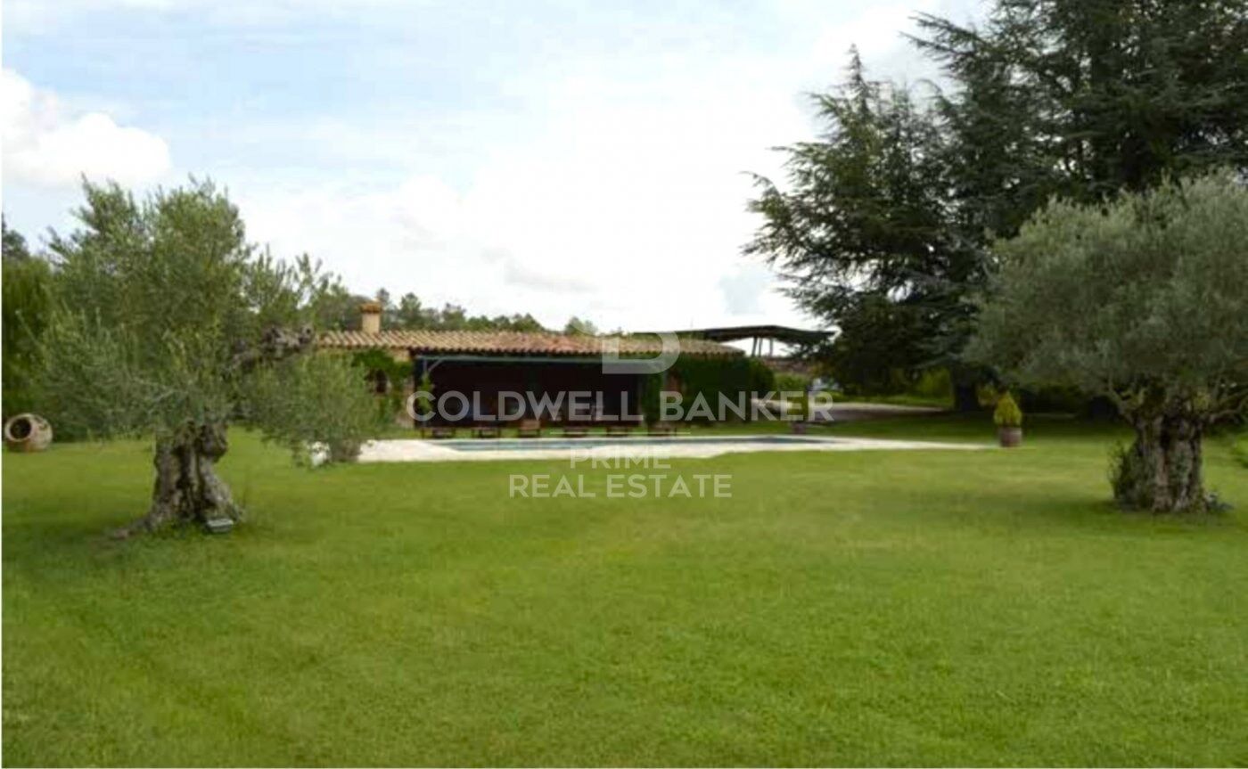 Authentic farmhouse of the s. XVI for sale in the municipality of Caldes de Malavella