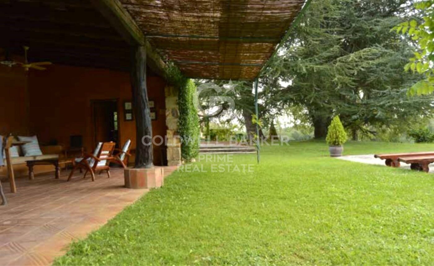 Authentic farmhouse of the s. XVI for sale in the municipality of Caldes de Malavella