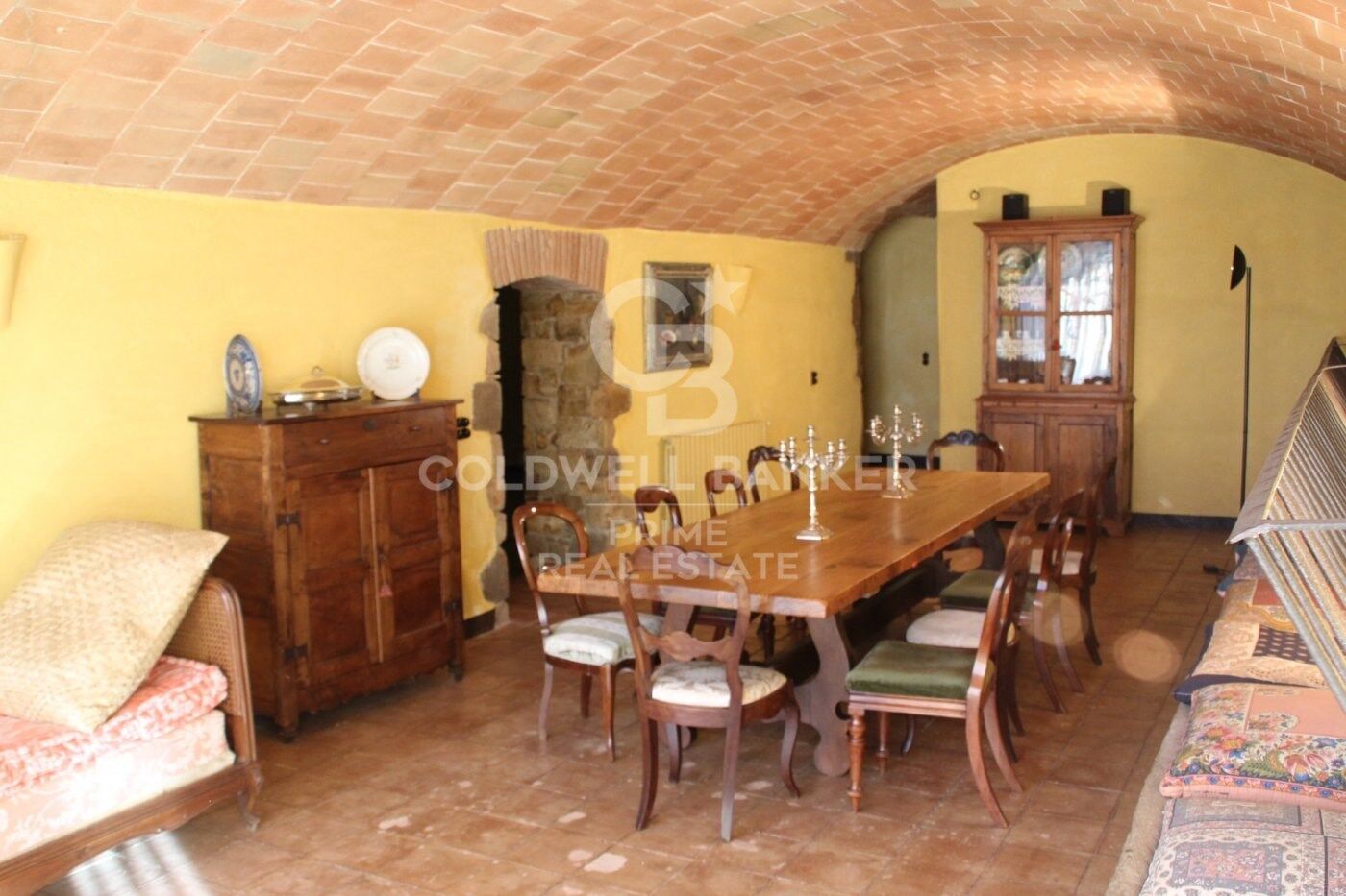 Authentic farmhouse of the s. XVI for sale in the municipality of Caldes de Malavella
