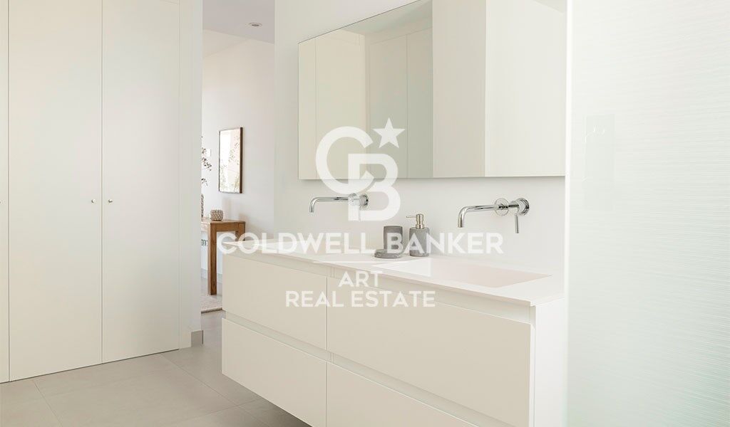 Viviendas de lujo en Altos de los Monteros en Marbella