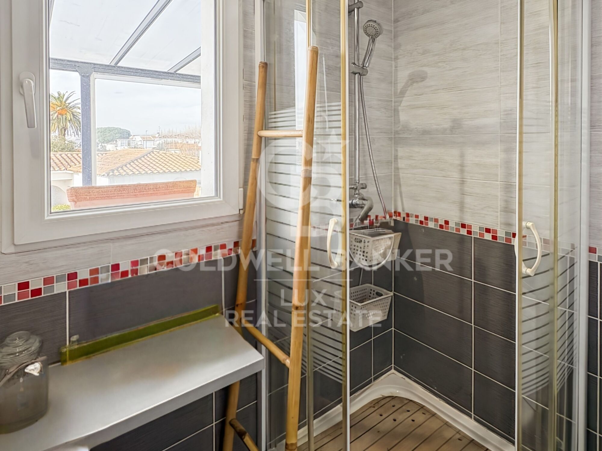 Villa moderne avec grand espace extérieur à Empuriabarava