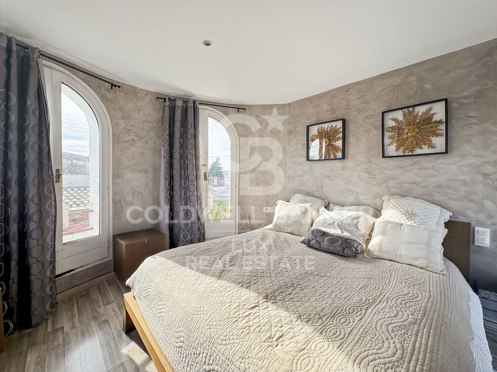 Modern villa with ample outdoor space in Empuriabarava