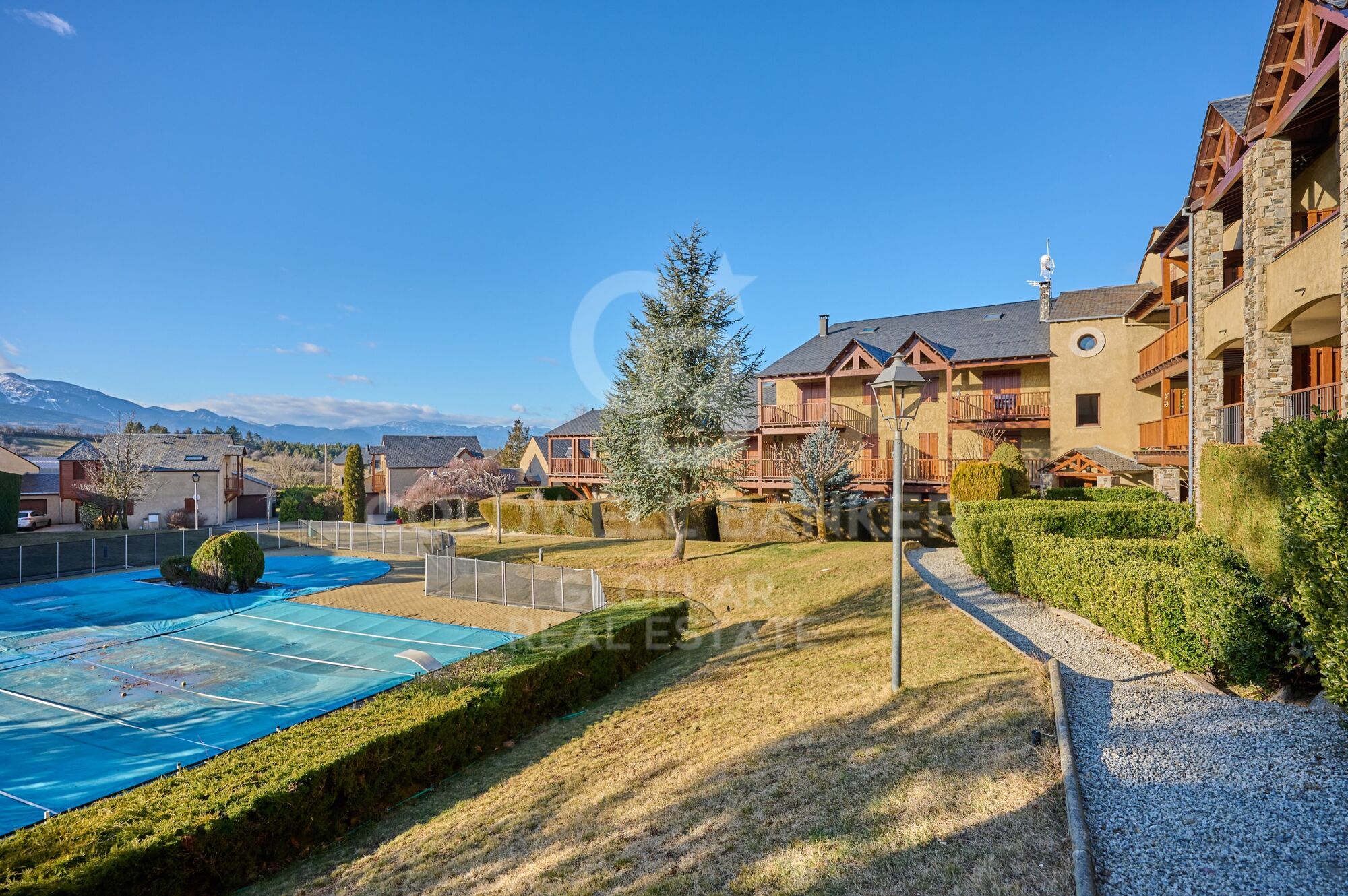 Exclusivo dúplex con terraza, piscina y vistas