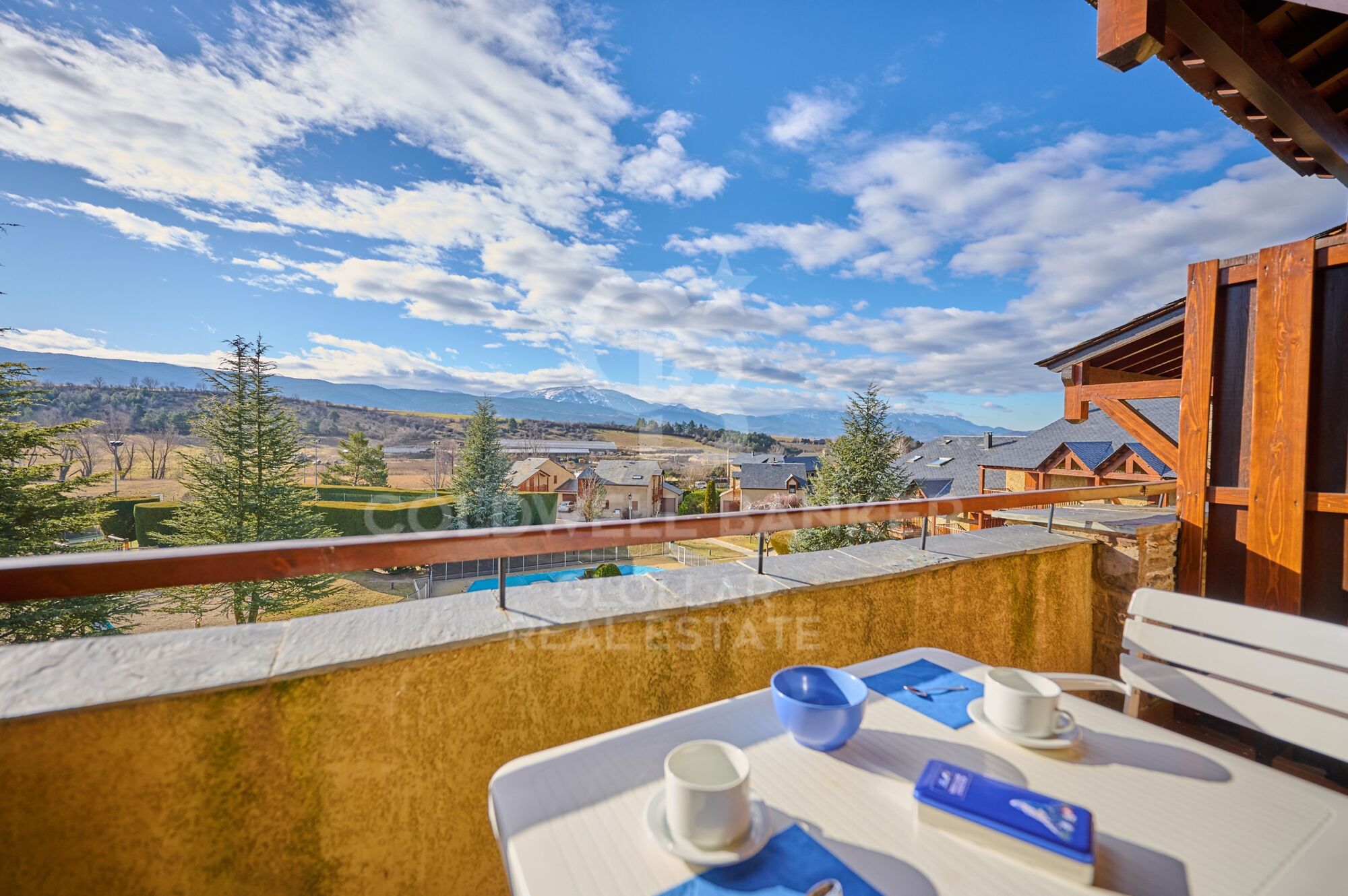 Exclusivo dúplex con terraza, piscina y vistas