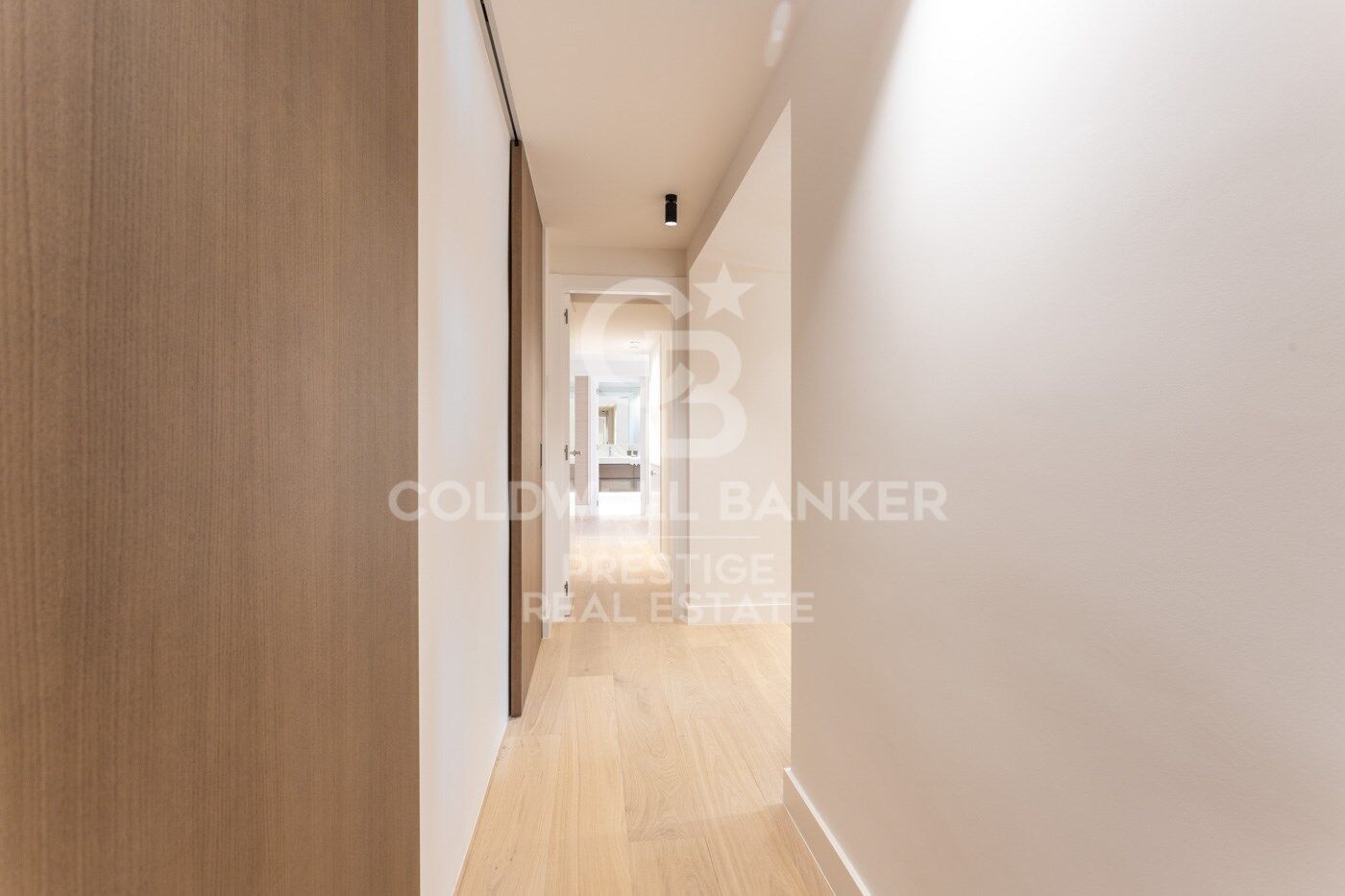 Appartement de Luxe Rénové à Tres Torres