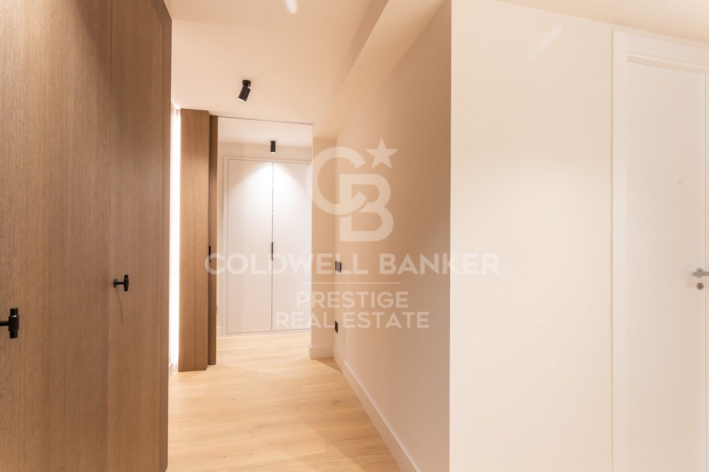 Luxury Renovated Apartment in Tres Torres