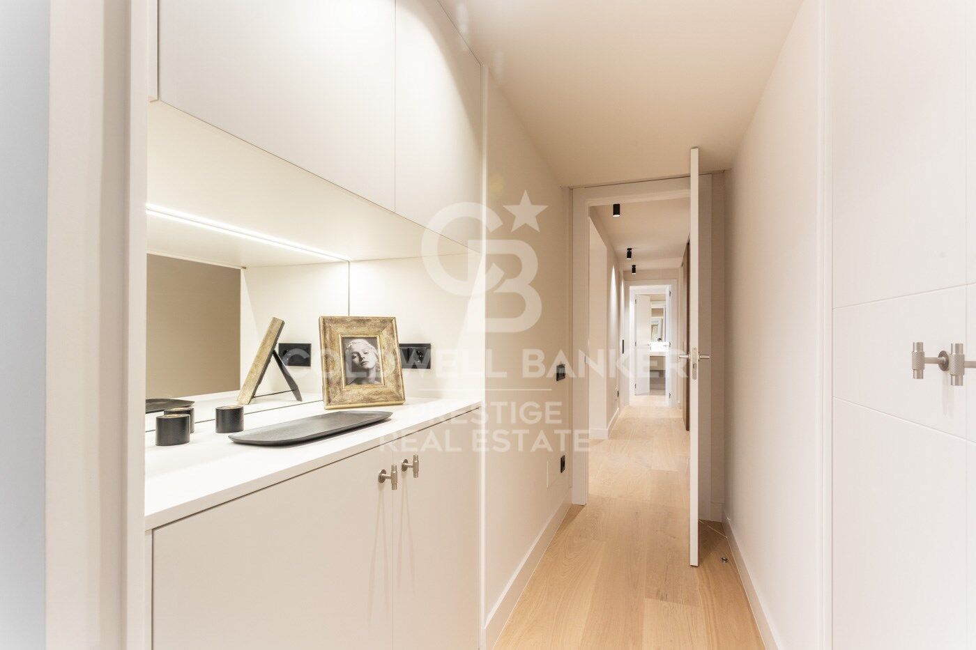 Luxury Renovated Apartment in Tres Torres