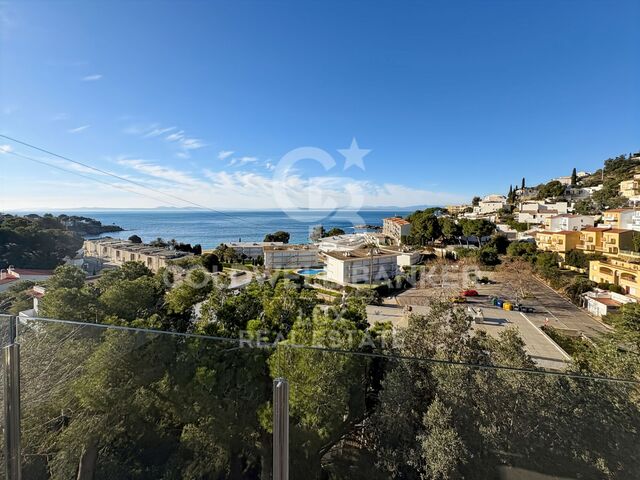 Casa a 200m de la cala de Almadrava, en Roses