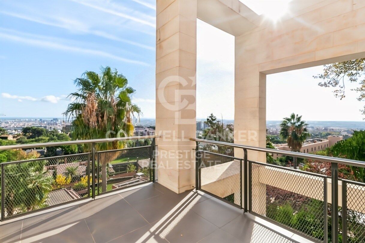 Modern Single-Family Home in Ciudad Diagonal with Prime Location