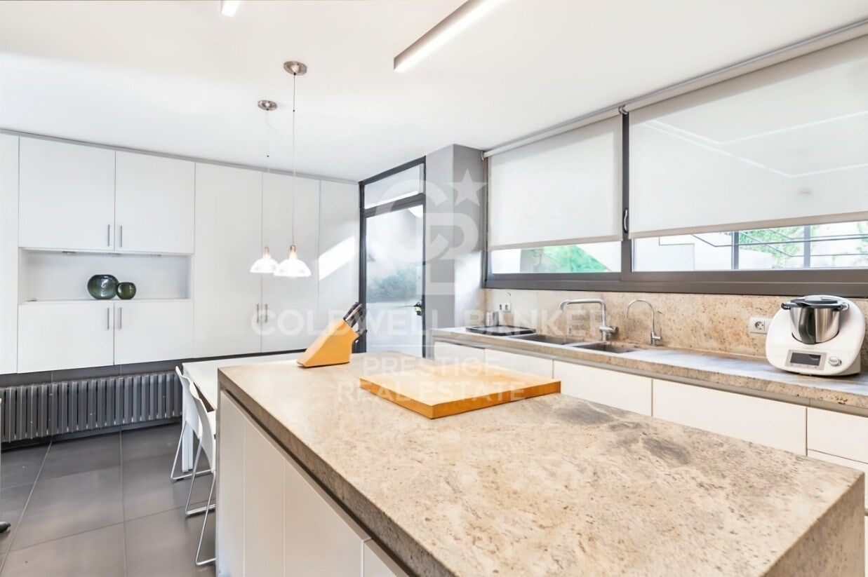 Modern Single-Family Home in Ciudad Diagonal with Prime Location