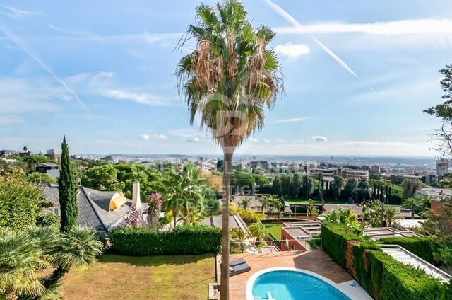 Moderna vivienda unifamiliar en Ciudad Diagonal con ubicación privilegiada
