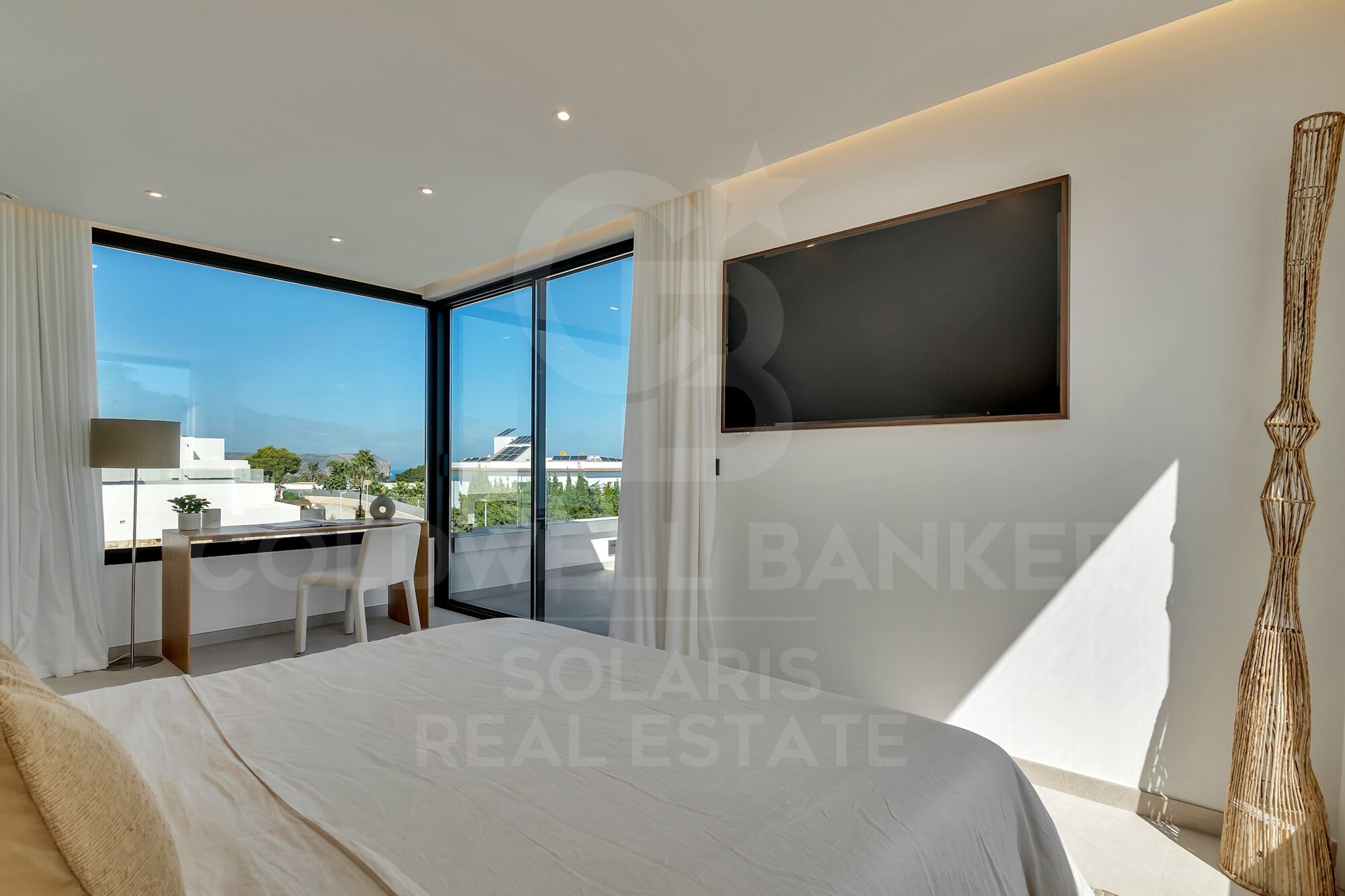 En venta maravillosa villa Kismet en Jávea de nueva construcción con vista al mar