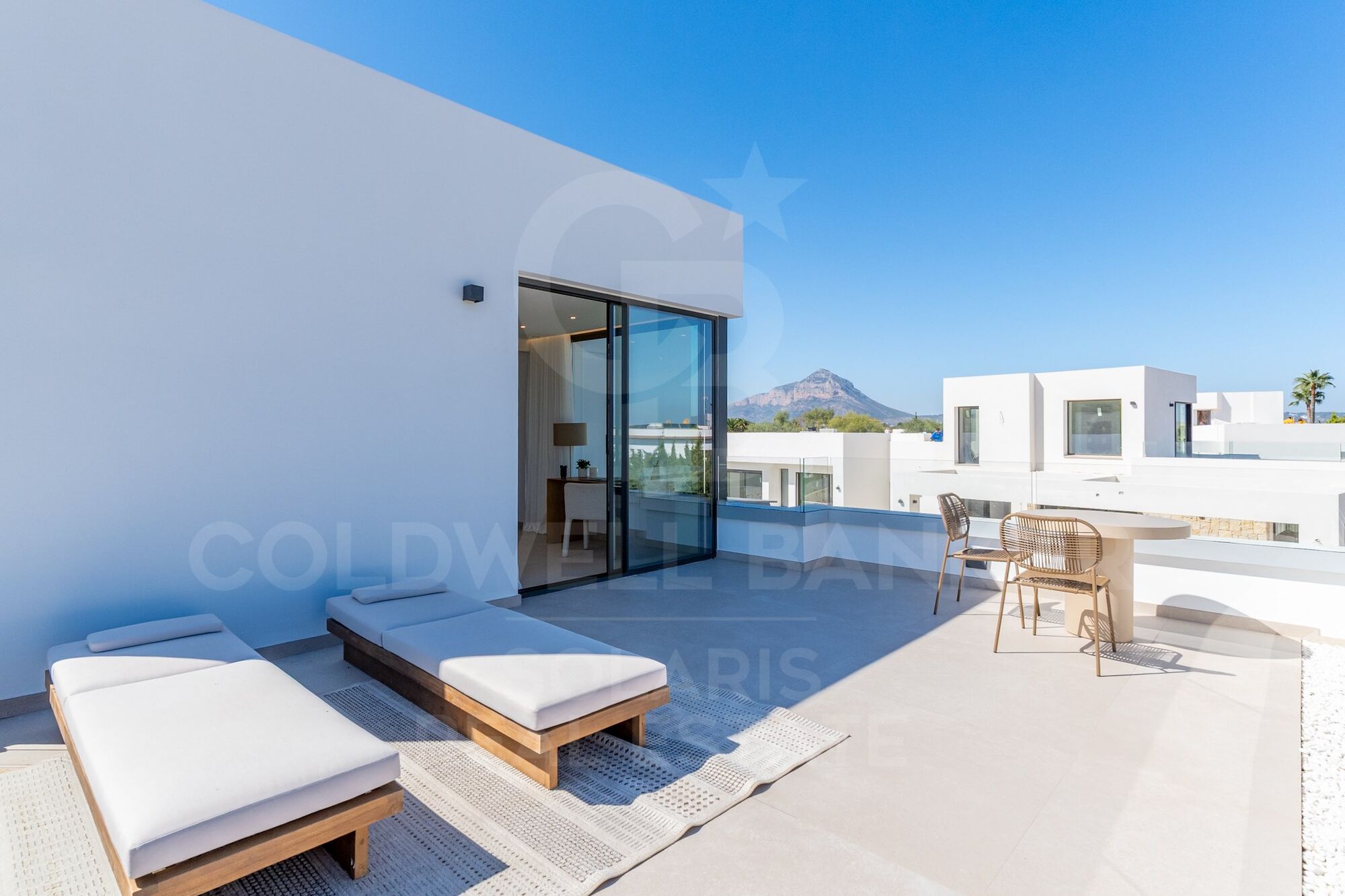 En venta maravillosa villa Kismet en Jávea de nueva construcción con vista al mar