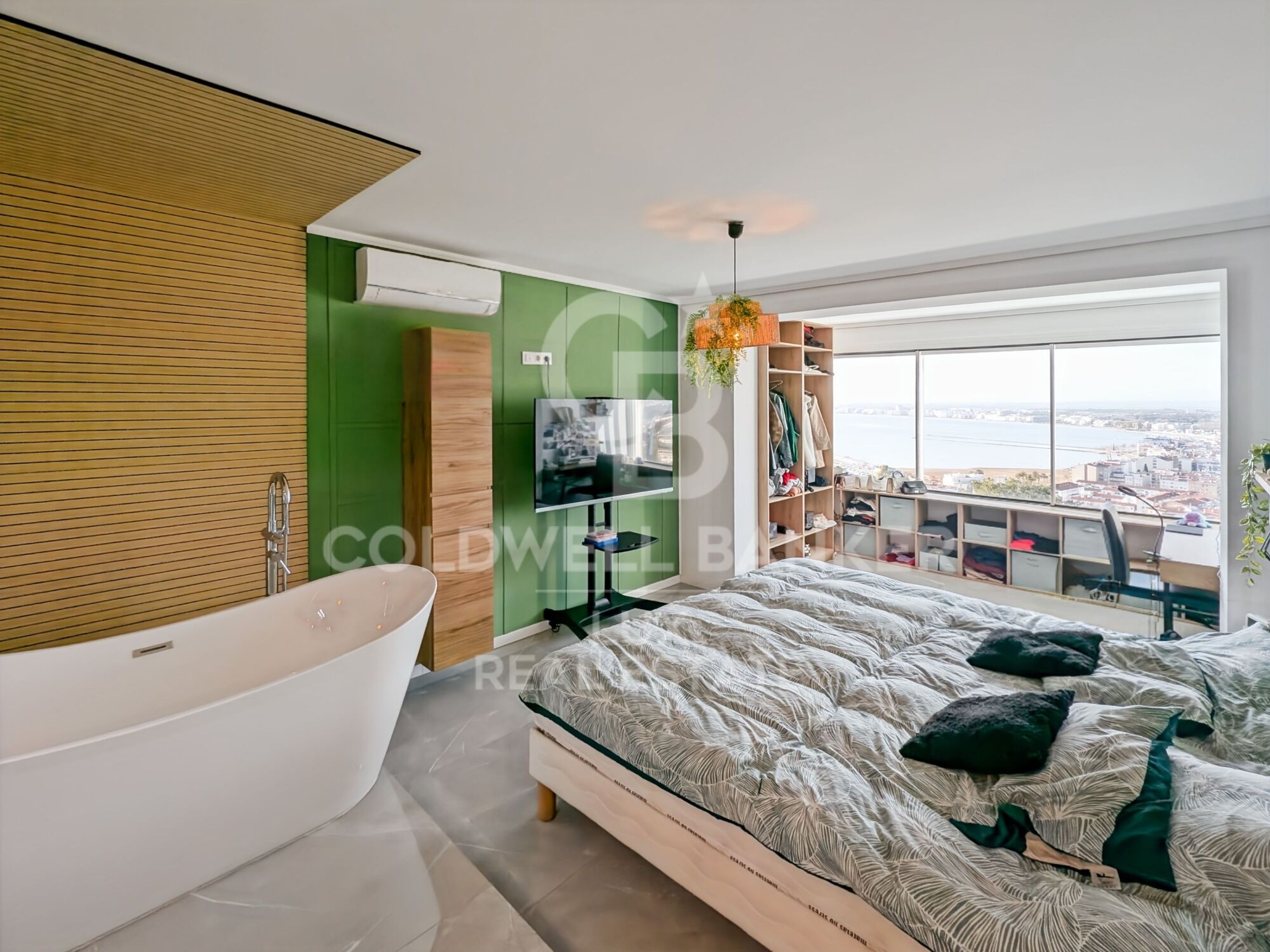 Appartement moderne avec vue mer et 2 places de parking à Roses