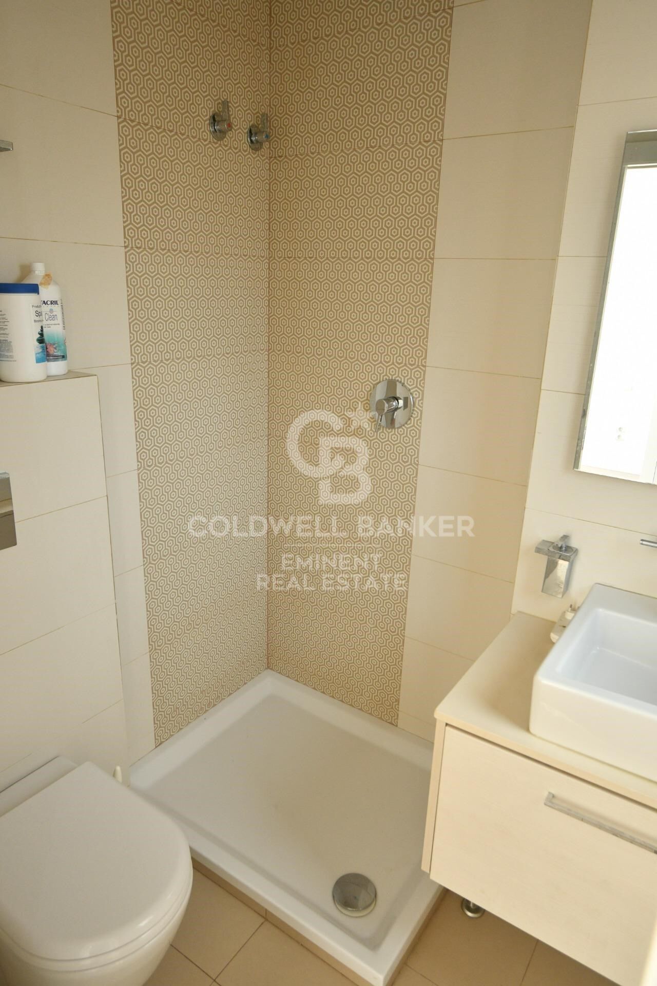 Espectacular ático modernista en finca regia a pocos pasos de l'Arc del Triomf