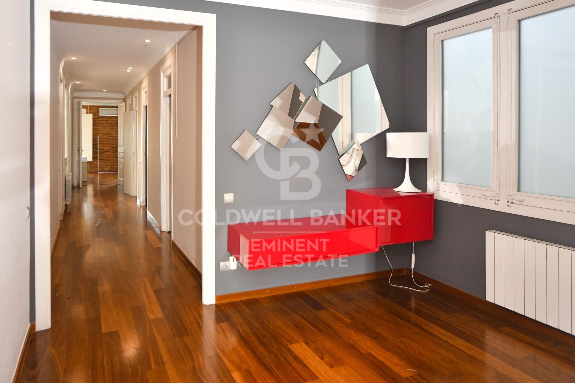 Espectacular ático modernista en finca regia a pocos pasos de l'Arc del Triomf