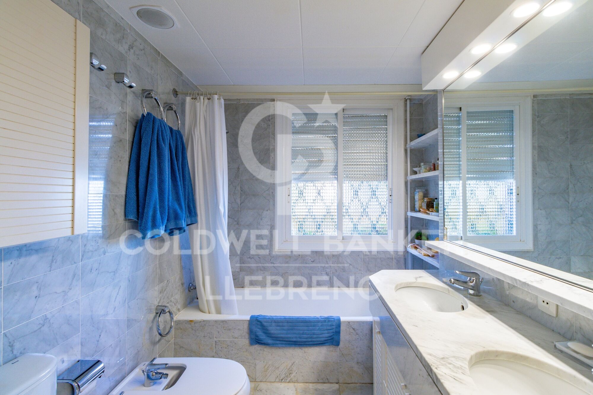 Beautiful house with a large plot for sale on the road from Vallvidrera to Molins de Rei