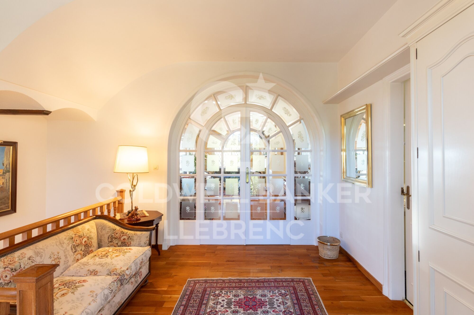 Beautiful house with a large plot for sale on the road from Vallvidrera to Molins de Rei