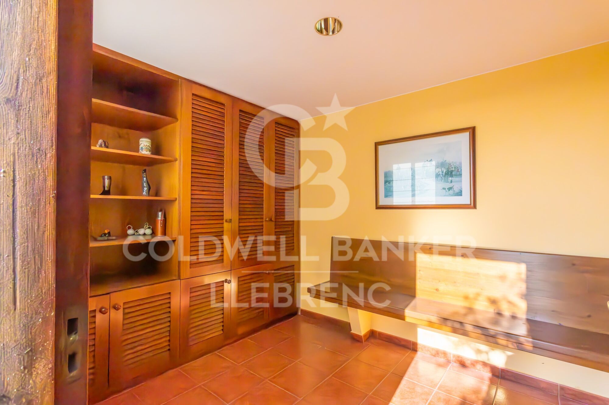 Magnifique maison avec un grand terrain à vendre sur la route de Vallvidrera à Molins de Rei