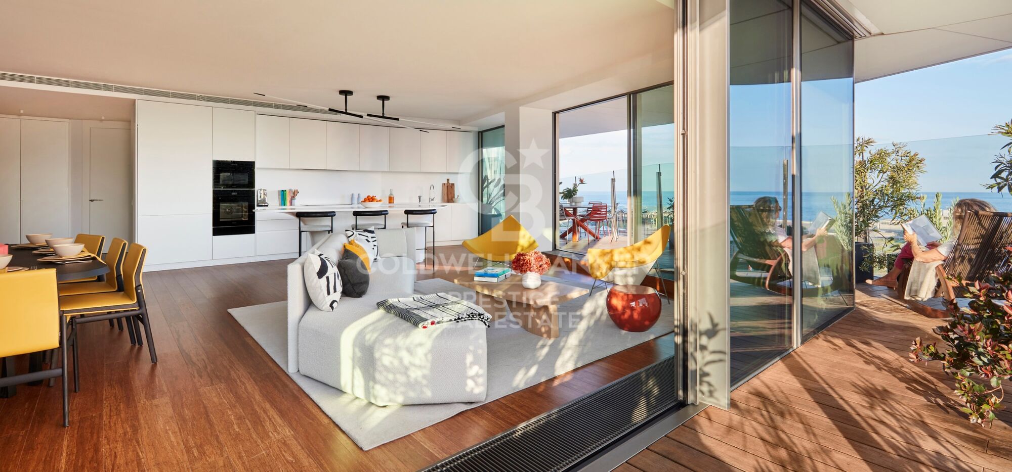 Flat for sale with large terrace in 18th floor