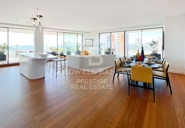 Piso en venta con amplia terraza en un 18º