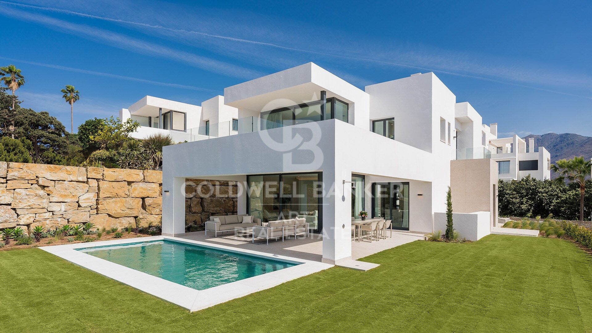 Lujosas villas en Estepona Golf