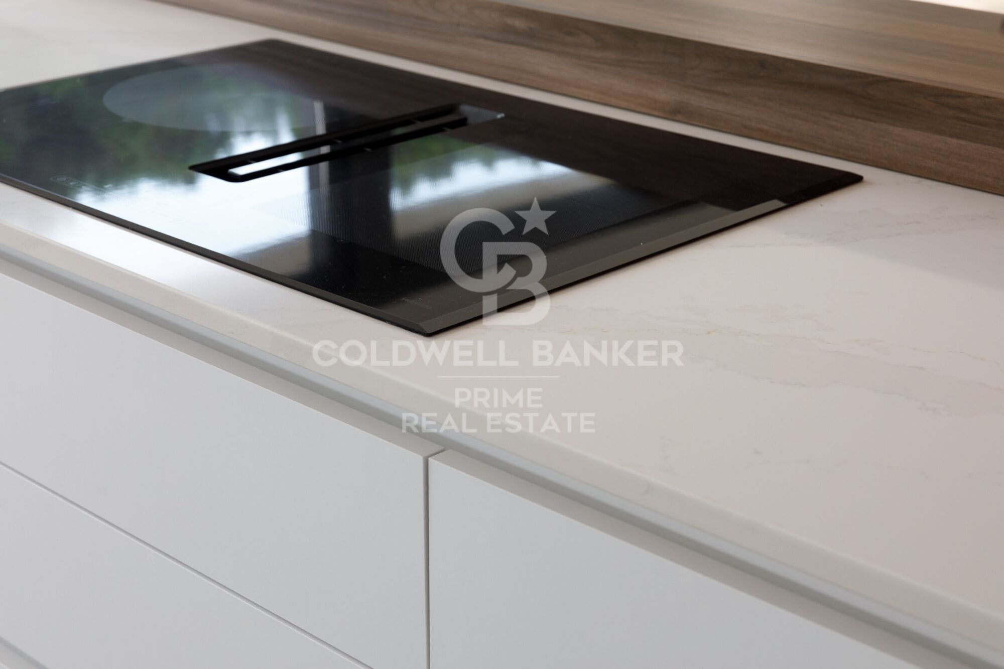 Exquisite Luxury and Comfort in a Single-Family Home for Sale in Residencial Begur