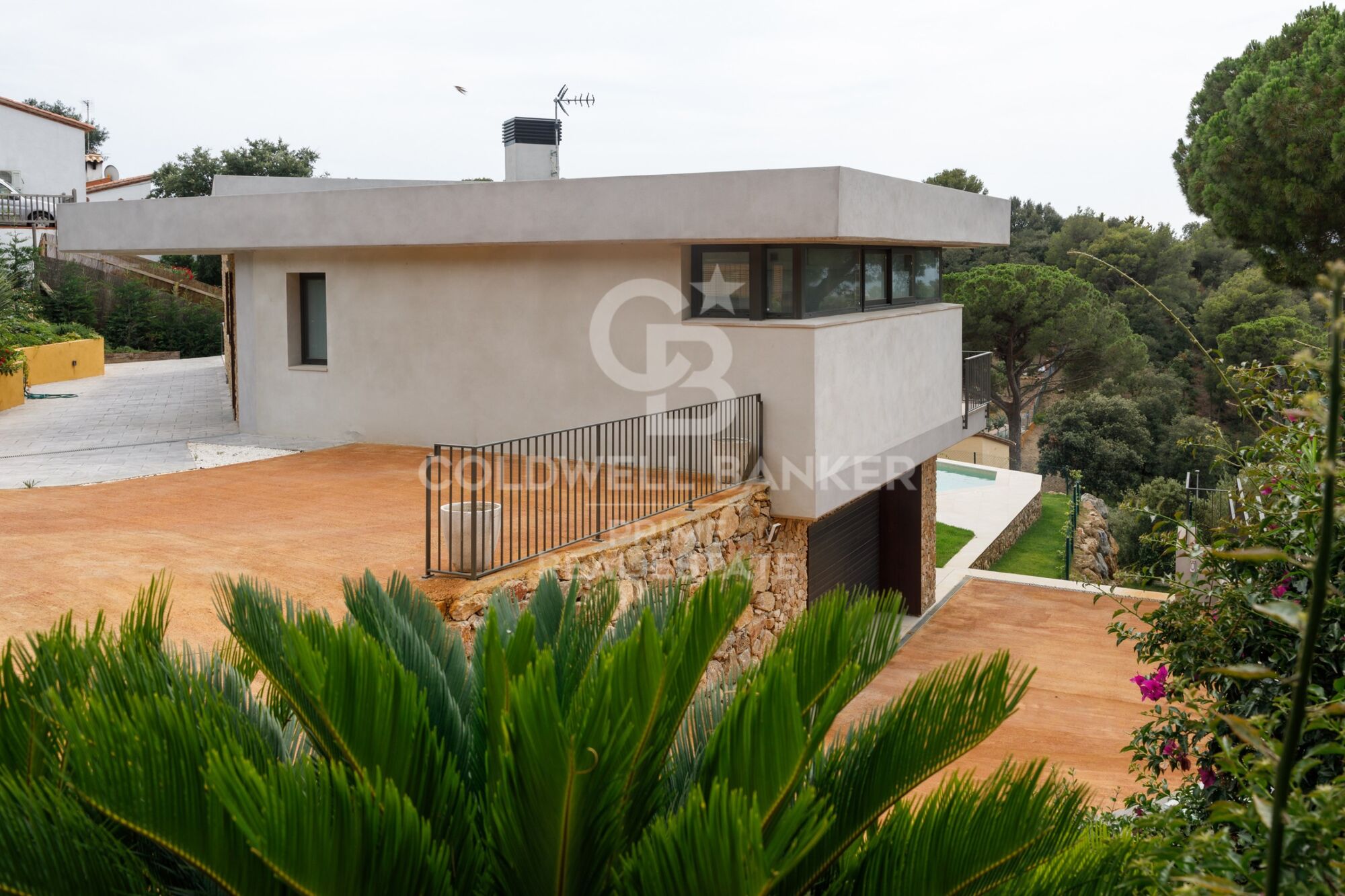 Exquisite Luxury and Comfort in a Single-Family Home for Sale in Residencial Begur