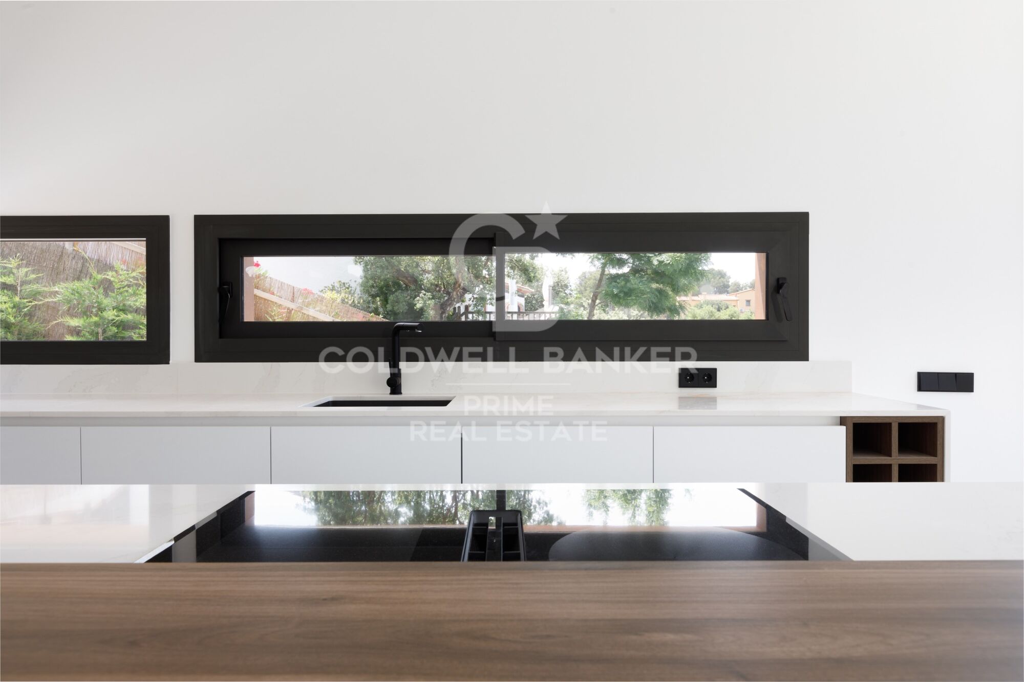 Exquise maison individuelle de luxe à vendre à Residencial Begur, offrant confort et élégance.