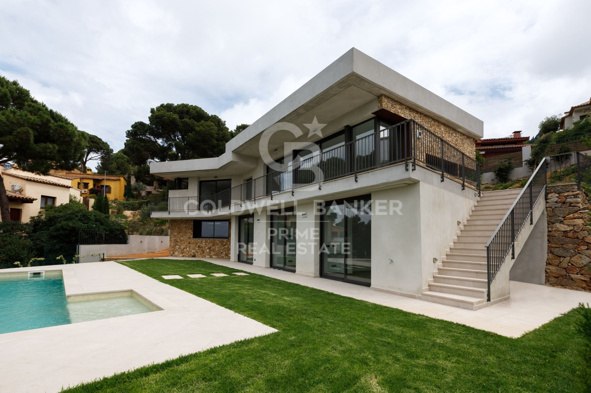 Exquise maison individuelle de luxe à vendre à Residencial Begur, offrant confort et élégance.