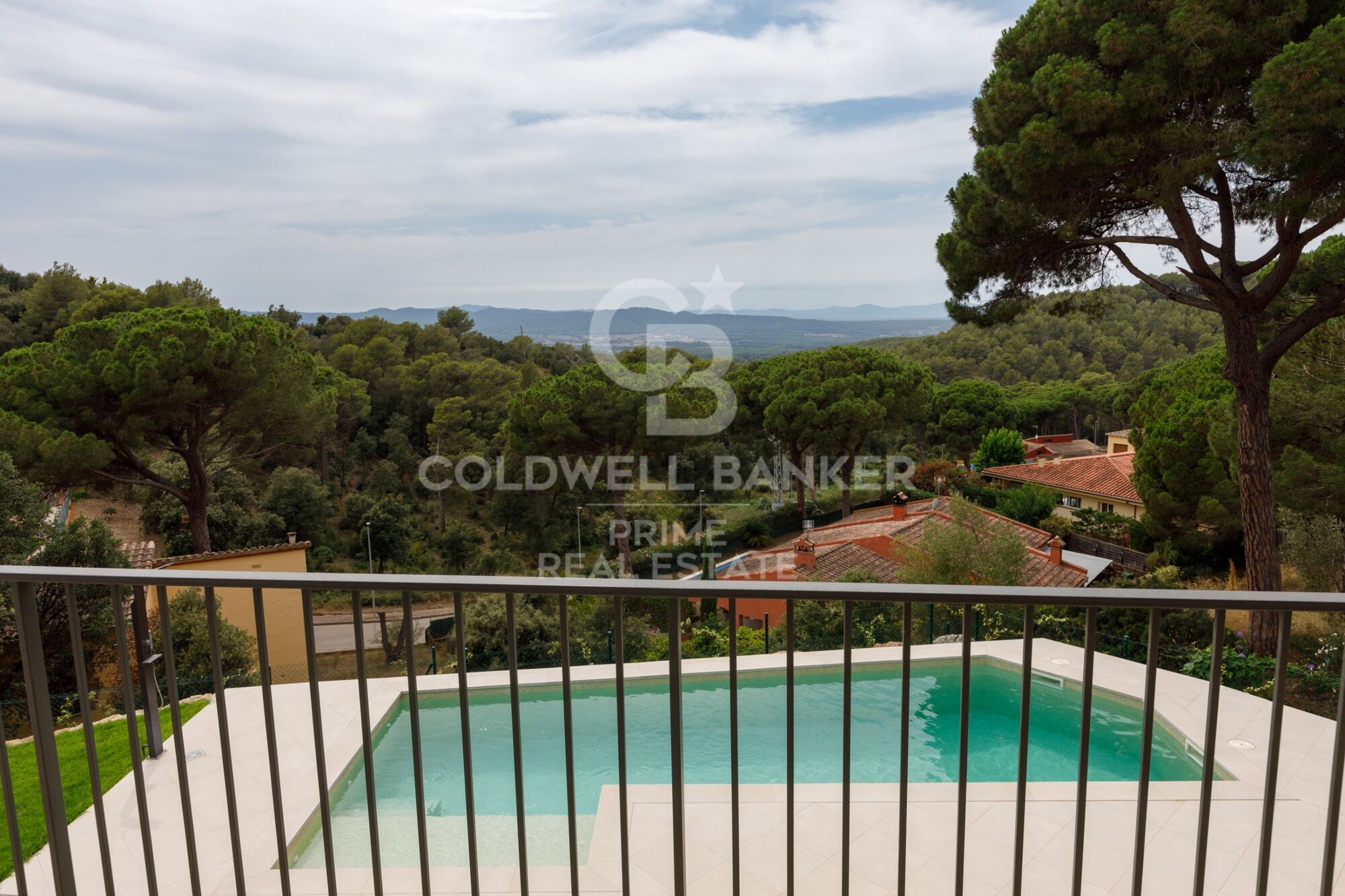 Exquise maison individuelle de luxe à vendre à Residencial Begur, offrant confort et élégance.