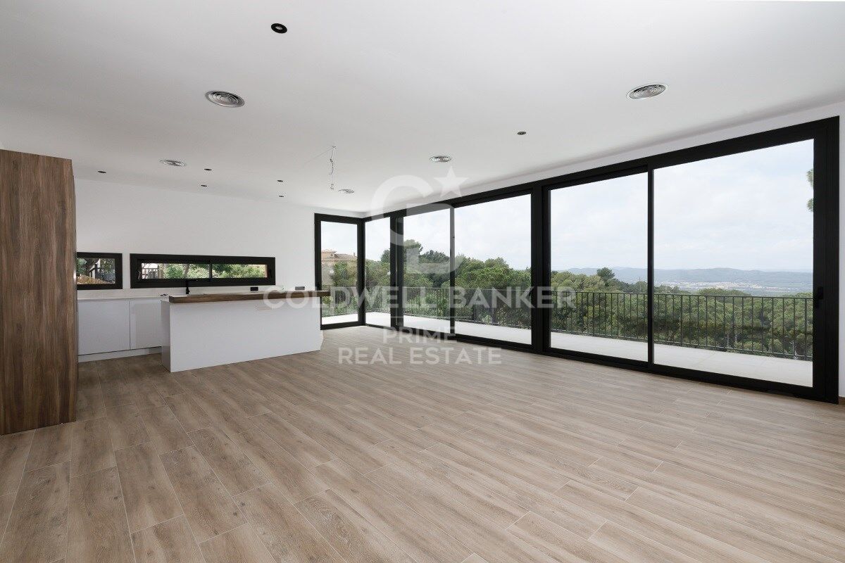 Exquisite Luxury and Comfort in a Single-Family Home for Sale in Residencial Begur