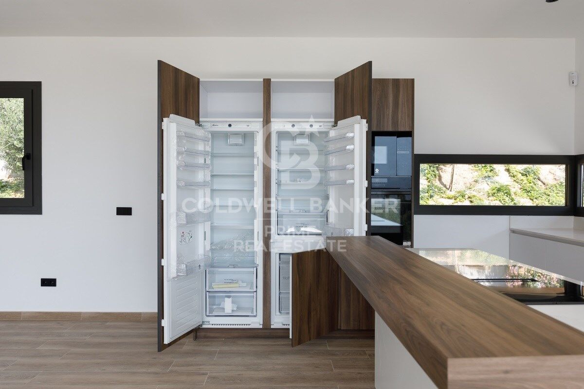 Exquisita casa unifamiliar en venta de alto lujo y comodidad en Residencial Begur