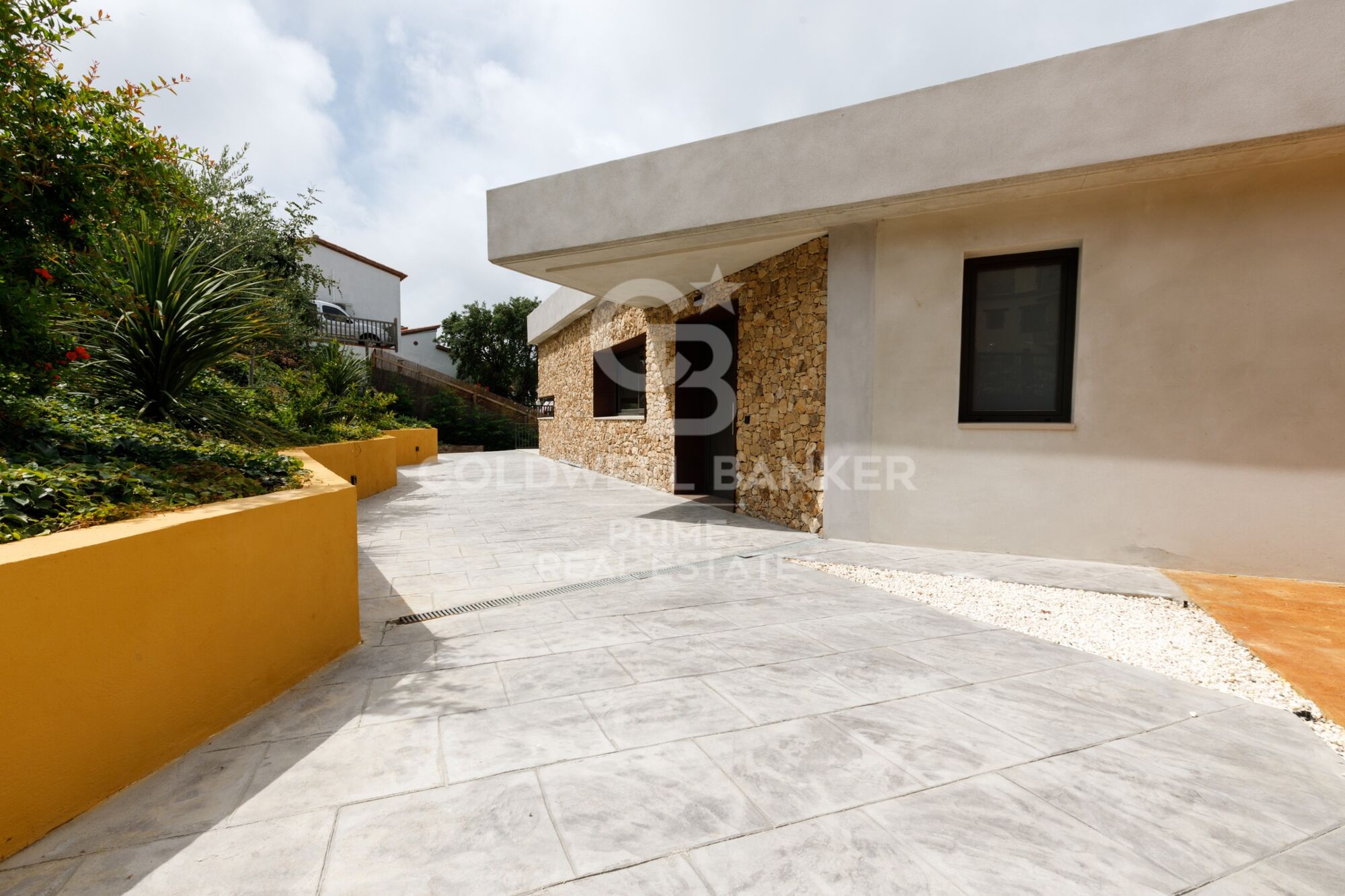 Exquisita casa unifamiliar en venta de alto lujo y comodidad en Residencial Begur