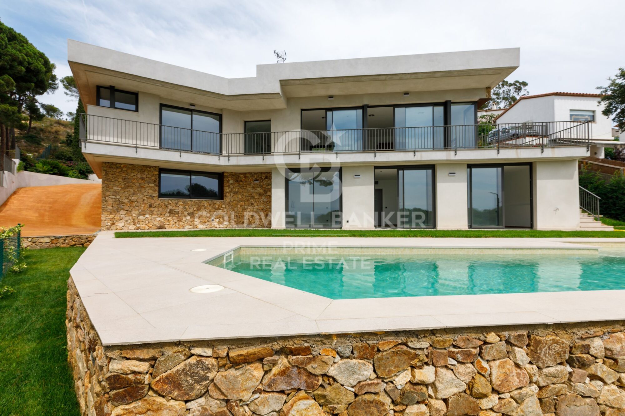 Exquisita casa unifamiliar en venta de alto lujo y comodidad en Residencial Begur