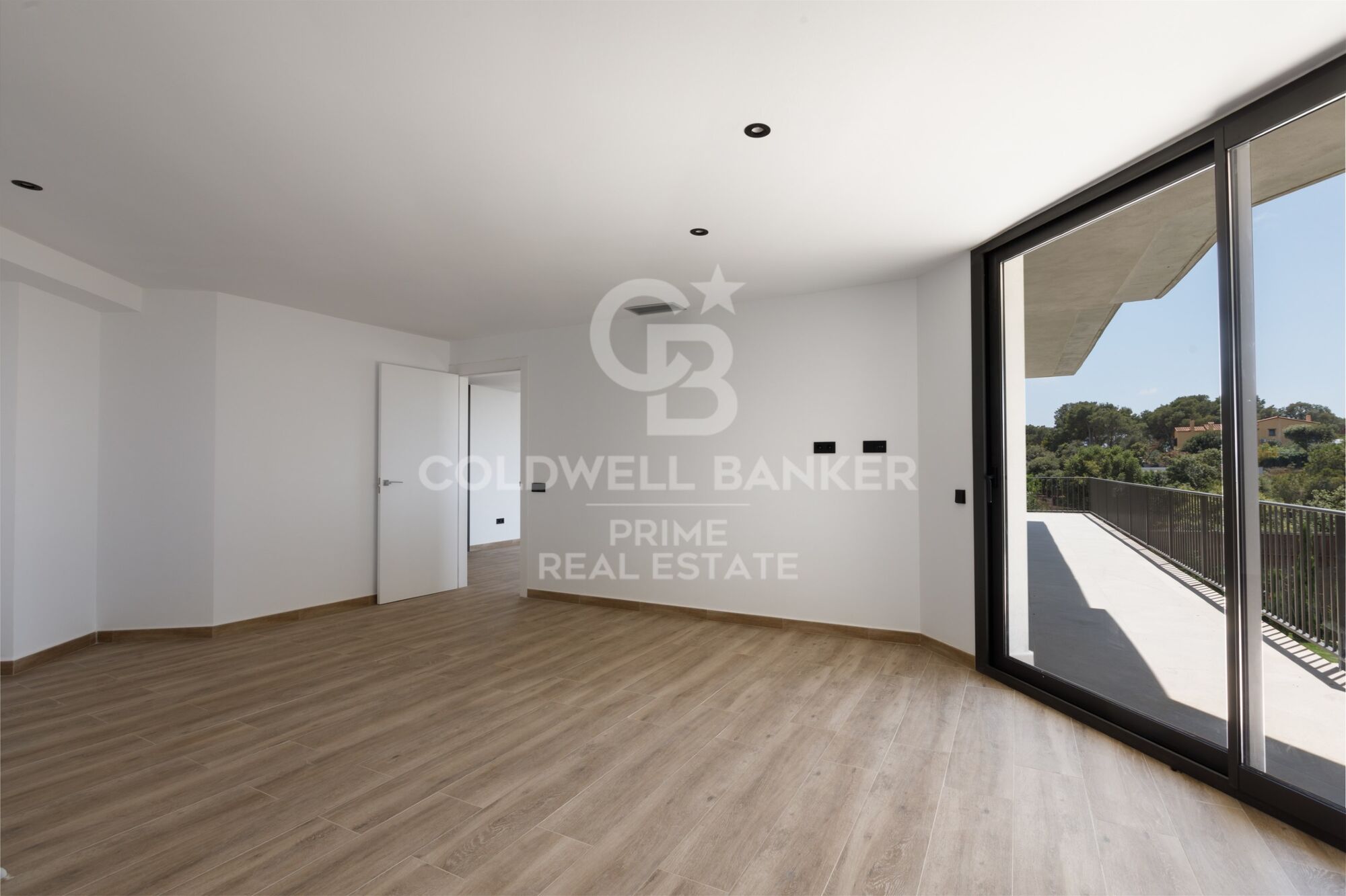 Exquisita casa unifamiliar en venta de alto lujo y comodidad en Residencial Begur
