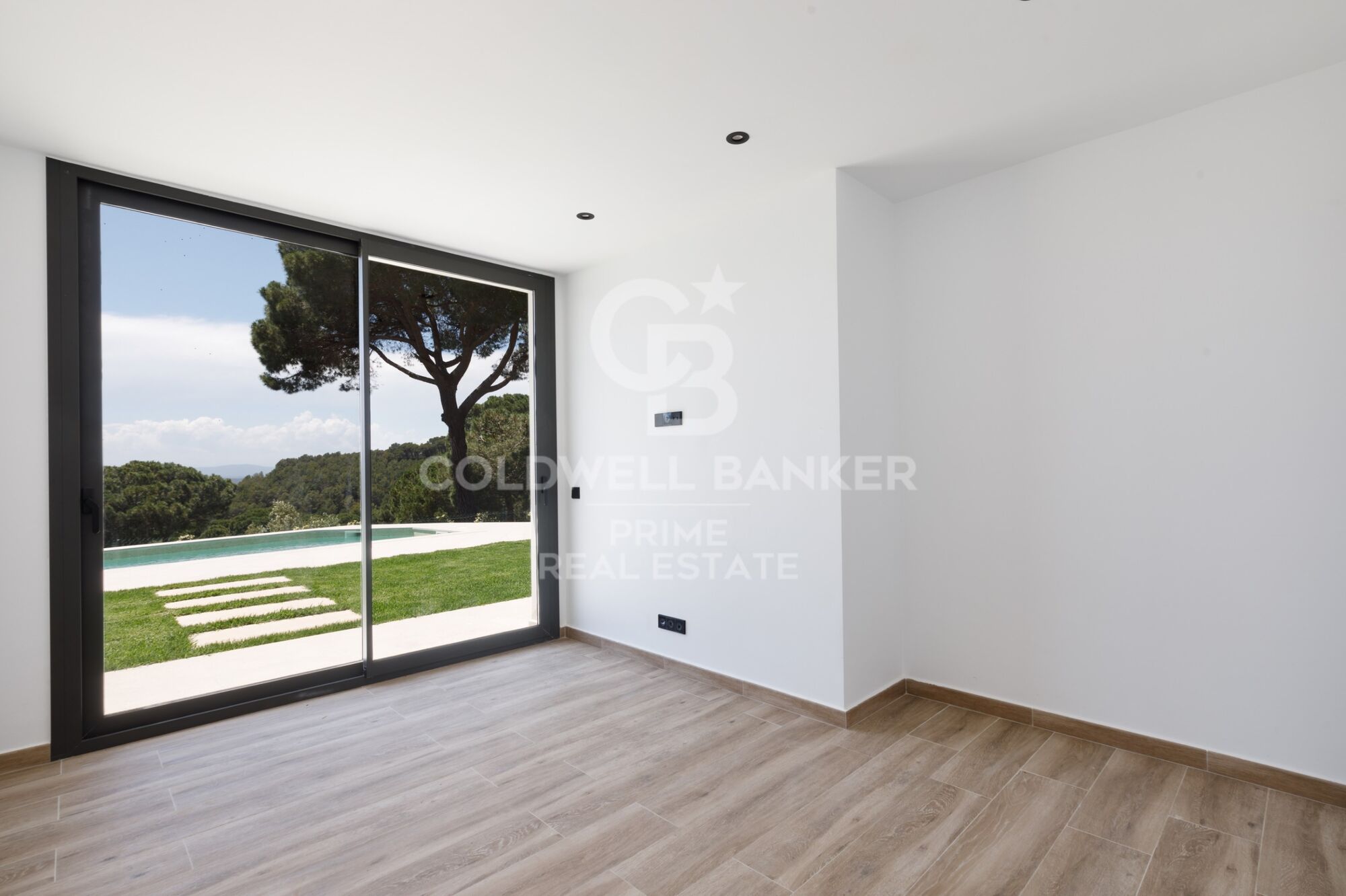 Exquisita casa unifamiliar en venta de alto lujo y comodidad en Residencial Begur